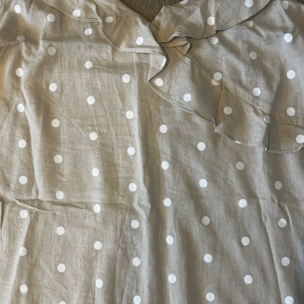 Old Navy Tank Top - Picture 3 of 6